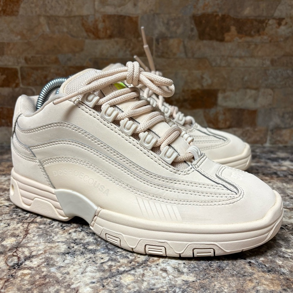 DC shoes Legacy Women’s Size 7 Boys Size 5.5
